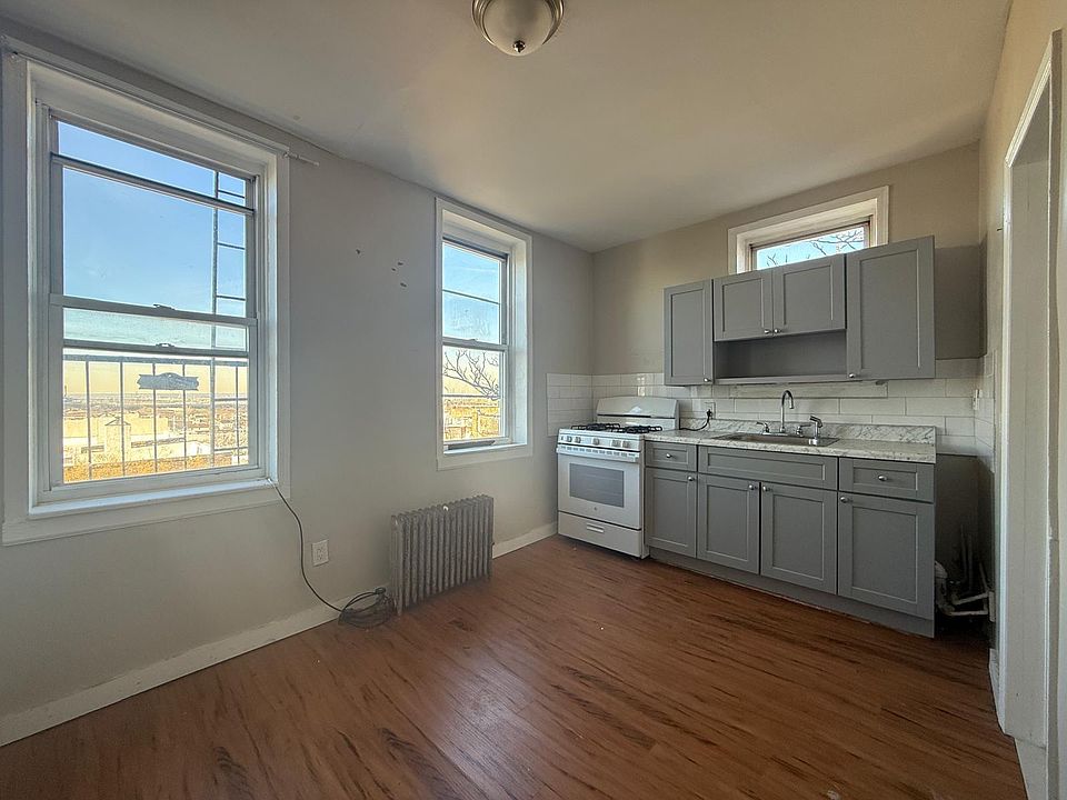 1st image of 93 Garrison Ave #4A