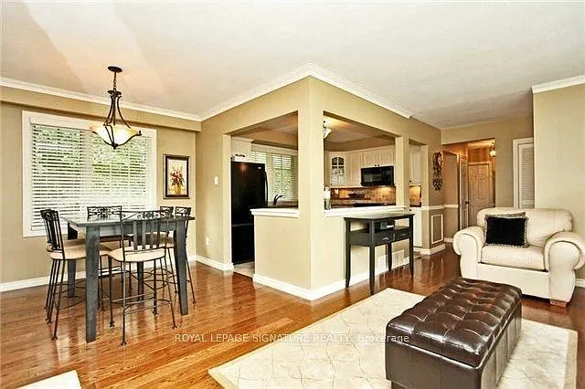 7 bed, $4,700 — Photo 4