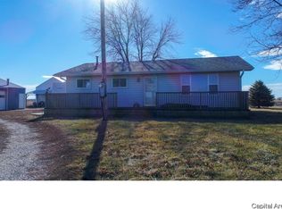 17540 Mansion Rd, New Berlin, IL 62670