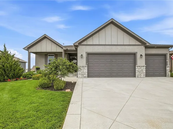 25080 W 112th Ter, Olathe, KS 66061
