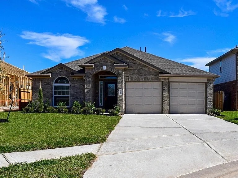 29442 Westhope Dr — Photo 1