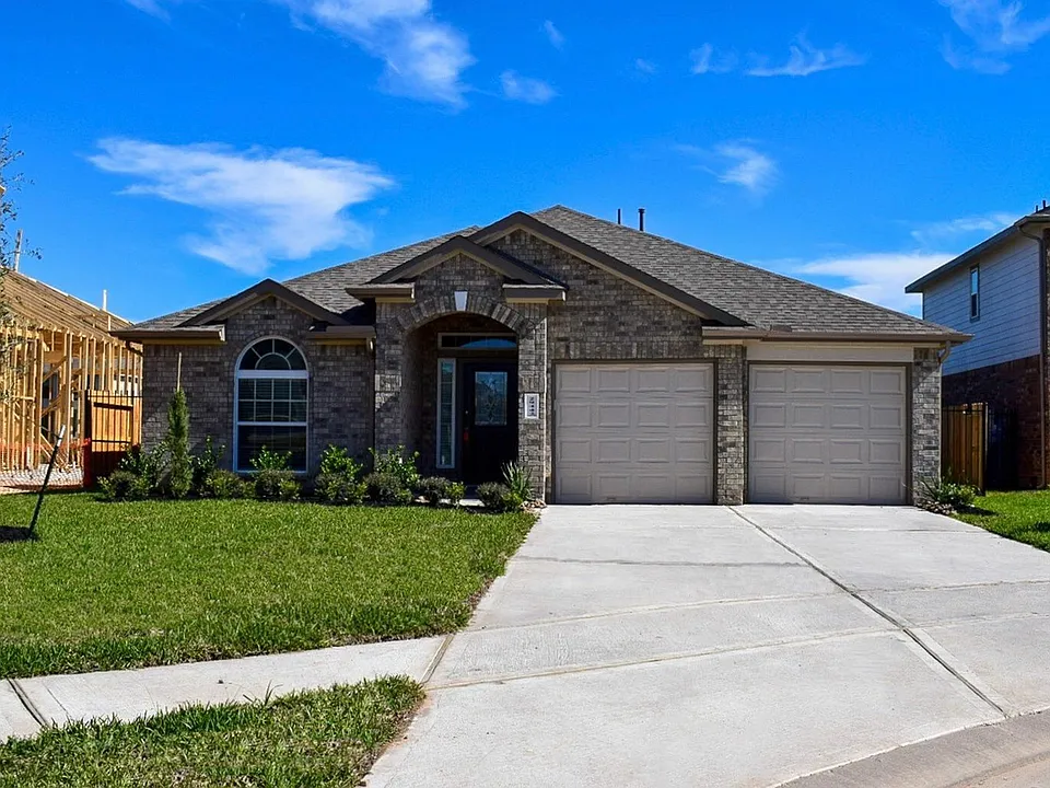 29442 Westhope Dr