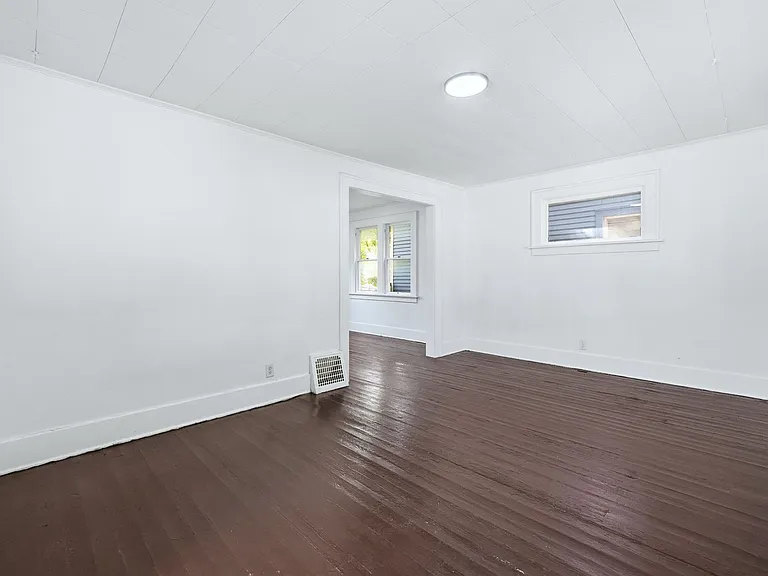 2133 Riedmiller Ave — Photo 17