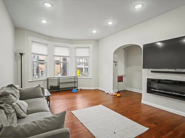 244 Clinton Avenue image 7 of 37