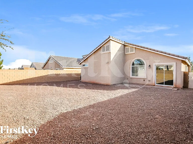 4532 Silverwind Rd — Photo 15