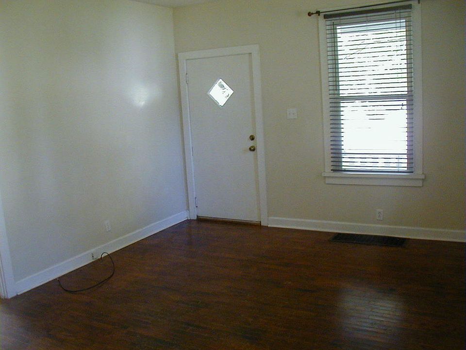 2nd image of 2107 S 16th St