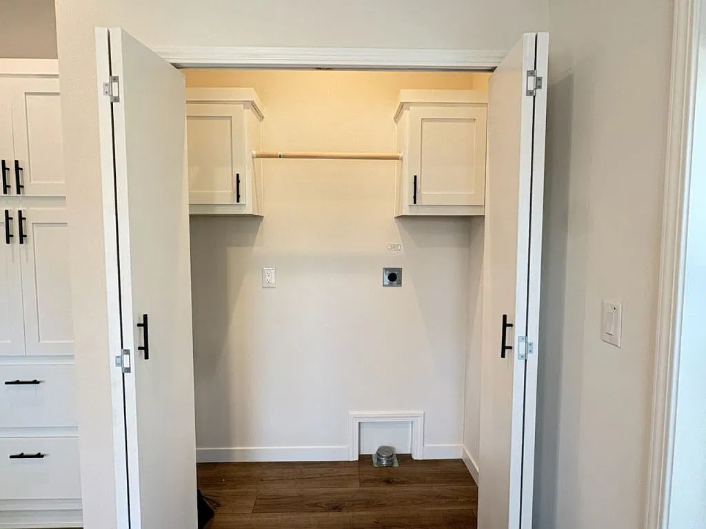 2 bed, 2.0 bath, 1286 sqft, $1,999 — Photo 4