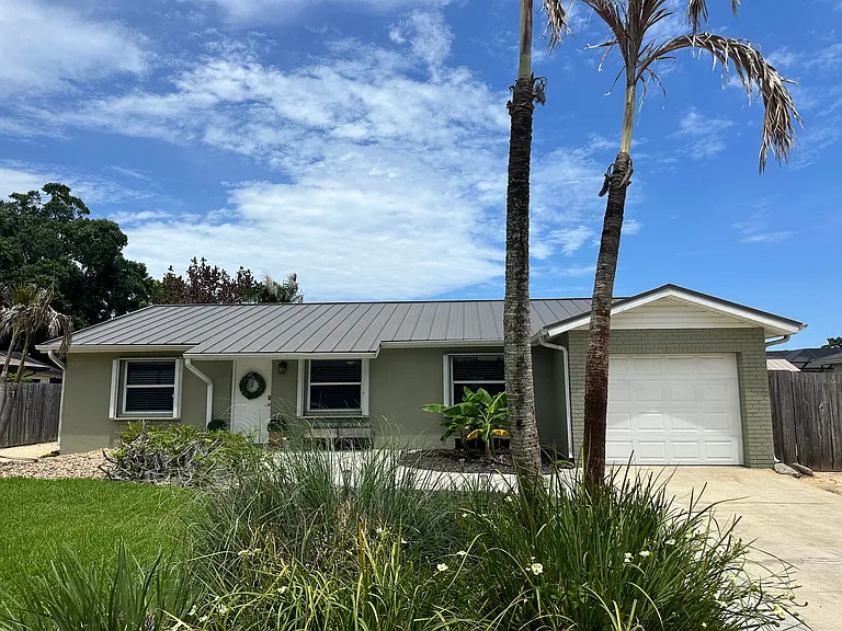 520 Parker Rd — Photo 5
