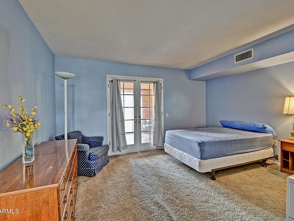 4th image of 10521 W Palmeras Dr