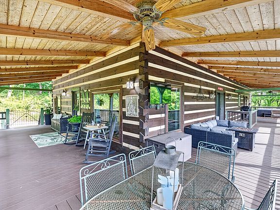 4th image of 1755 Warren Hollow Rd