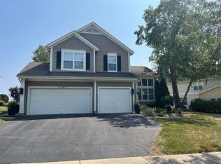 1781 Kennsington Ln, Crystal Lake, IL 60014