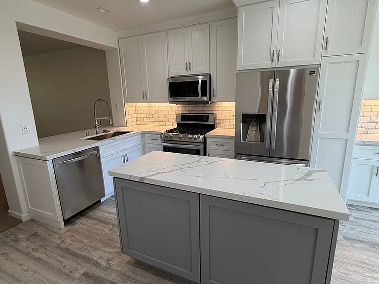 172 Beach Side Ct — Photo 10