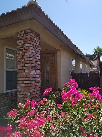 1st image of 2219 Camino Dr