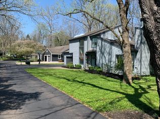 2 Stoney Creek Ln, Terrace Park, OH 45174