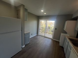 206 N Grant Ave APT D, Knob Noster, MO 65336