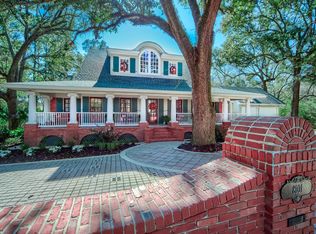 8101 Fountainbleau Rd, Ocean Springs, MS 39564