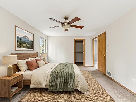 4th image of 557 E Tyee Dr