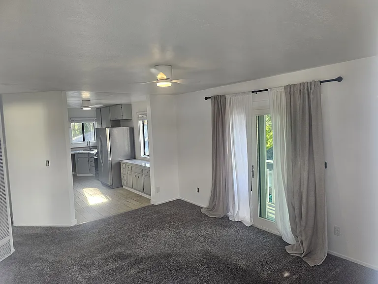 1711 H St — Photo 6