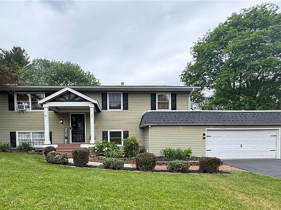 2nd image of 50 Pine Cir