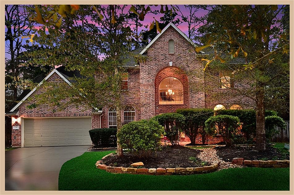 1st image of 7 Millay Ct