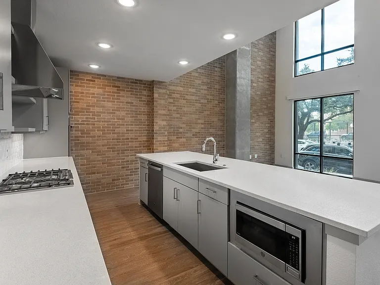 Tin Top Flats at the Creamery — Photo 131