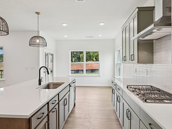 Rowland s Grant - Camden Interior Image 3