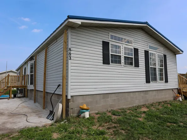 883 Crestwood Ln, Traverse City, MI 49686