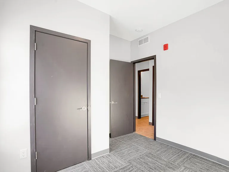 1129 8th St SE #3 — Photo 16