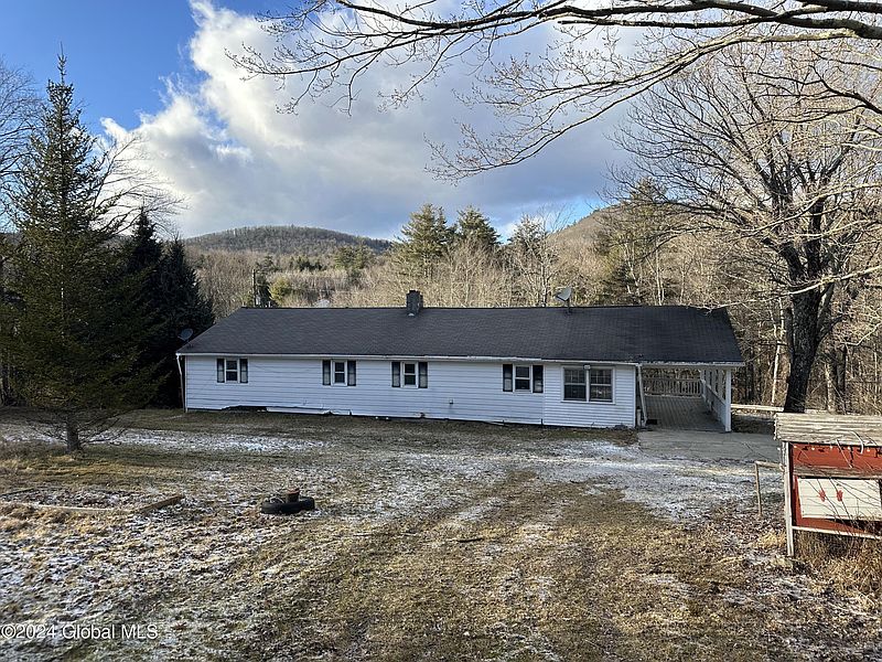 2nd image of 1024-1048 Garfield Road