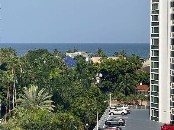 5th image of 3250 NE 28th Street #806