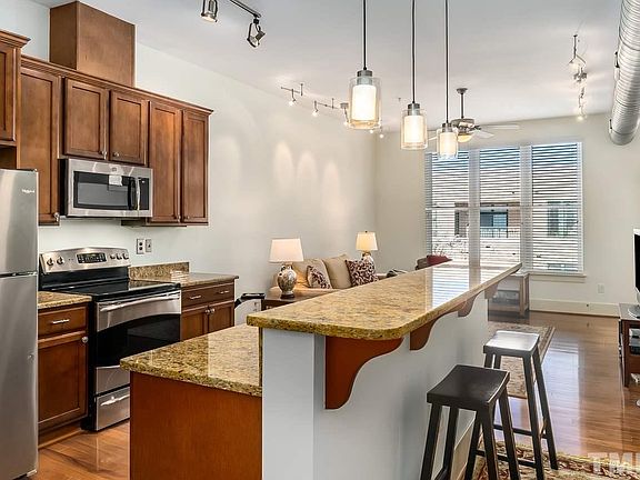 4th image of 300 Finsbury St APT 309