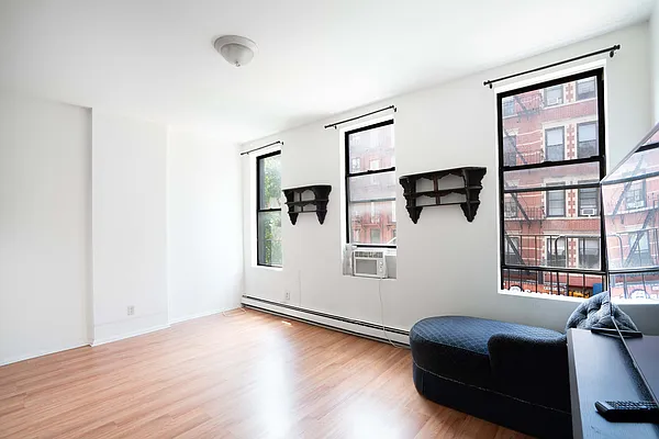 Rented by Spire Group | media 12