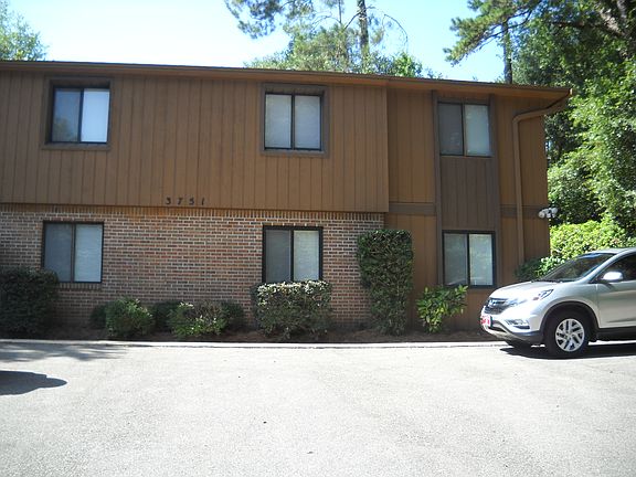 2nd image of 3751 Donovan Dr APT D
