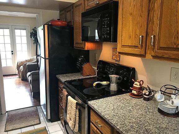 5th image of 4802 Bradley Blvd
