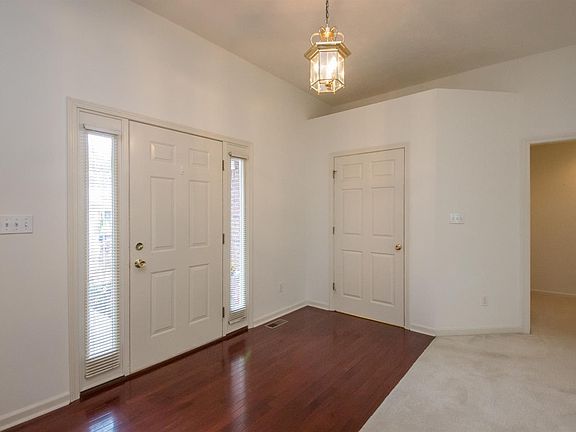 4th image of 213 Harlan Dr