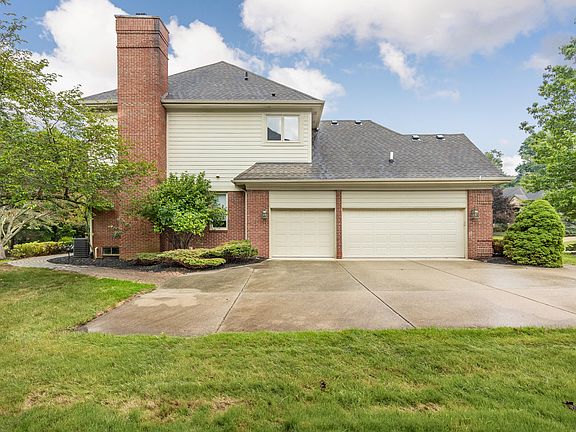 5th image of 17660 Rolling Woods Cir