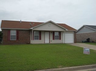 823 S 38th St, Van Buren, AR 72956