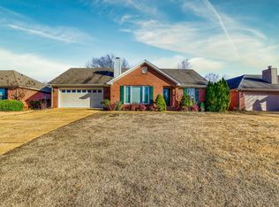 208 Heather Ct, Florence, AL 35630