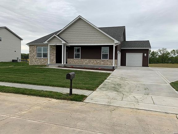 2nd image of 1013 Torrey Ln
