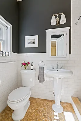 Sold by Compass | media 6