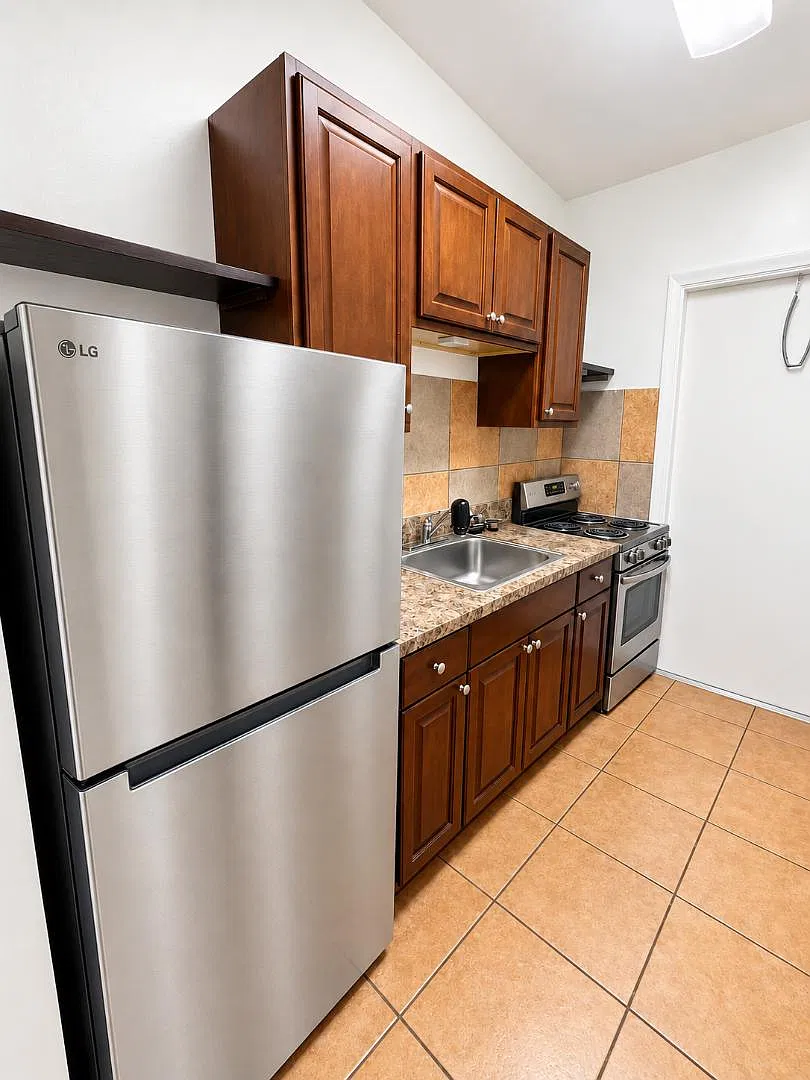 424 NW 15th Terrace - 3 — Photo 3
