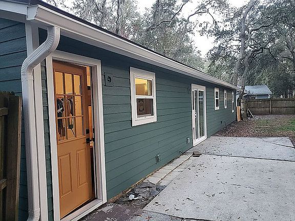 2nd image of 1715 Pheasant Ln