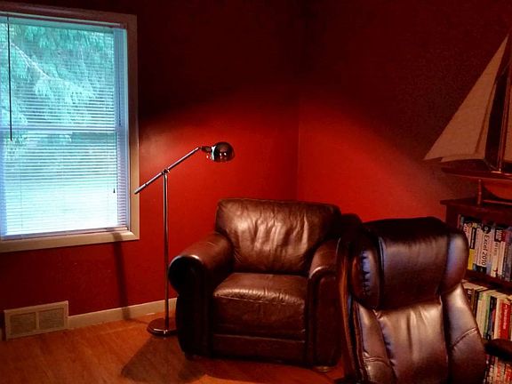 4th image of 553 Wahlmont Dr