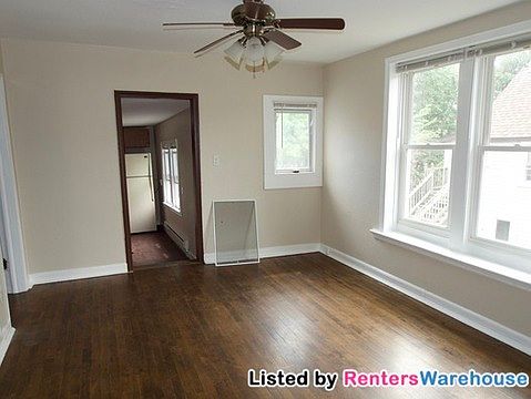 2nd image of 1014 26th Ave NE #2