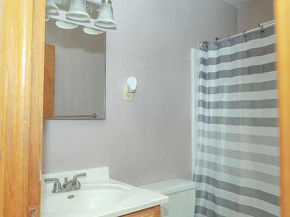 3rd image of 2924 Sunnyside Ave