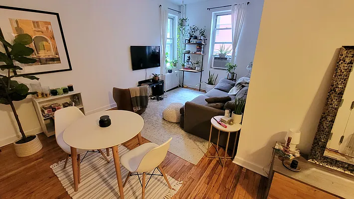 Rented by New York Dwellings LLC | media 1