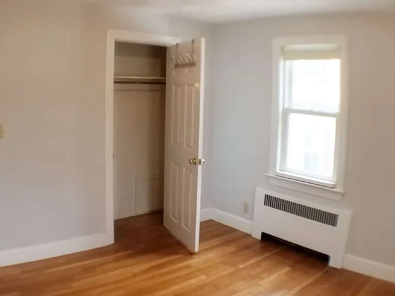 192 Holbrook Rd #4 — Photo 18