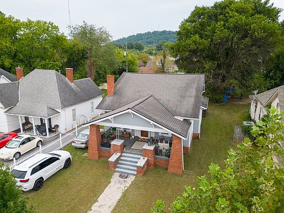 2nd image of 411 E Burwell Ave
