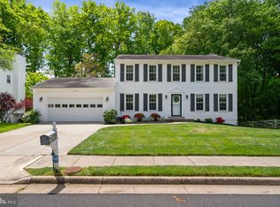 12309 Ox Hill Rd, Fairfax, VA 22033