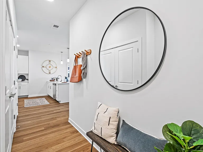 Miles - 2 Bed / 2 Bath - 1,098 Sq.Ft.